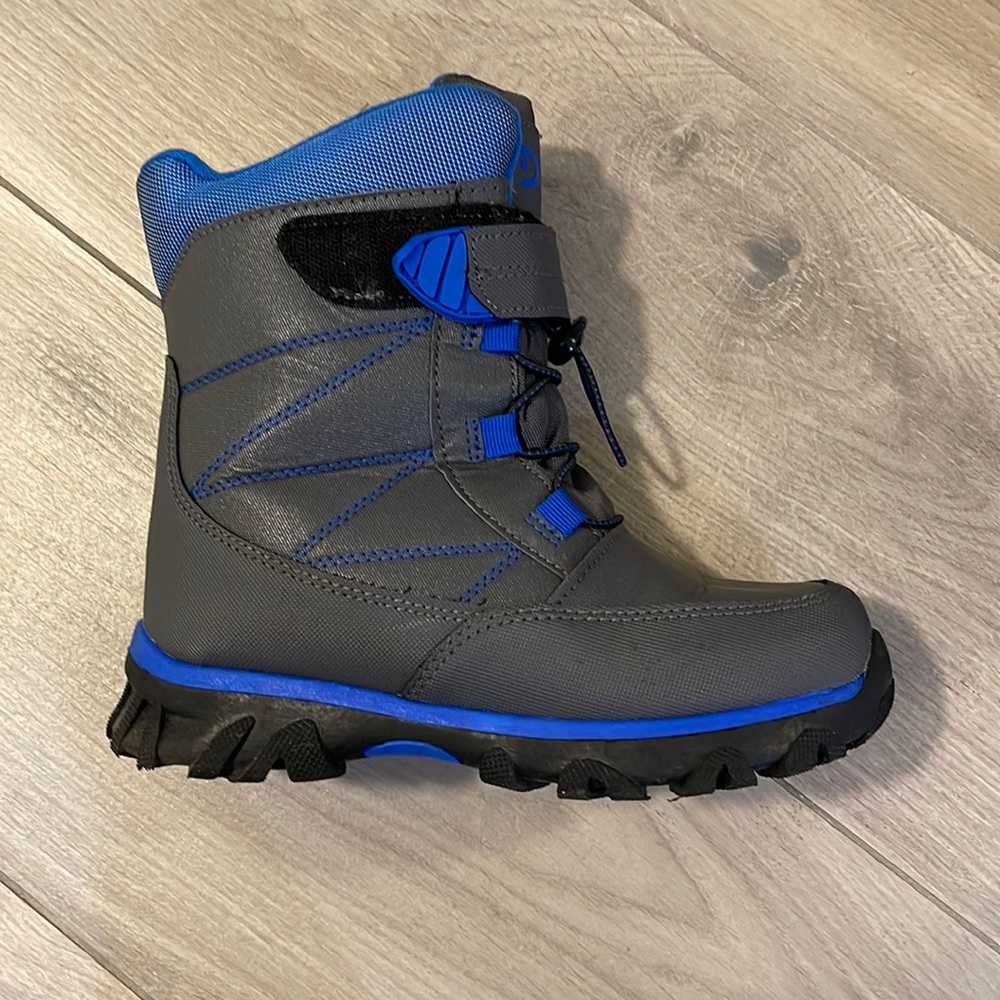Size 3 Boys Snow Boots DSG